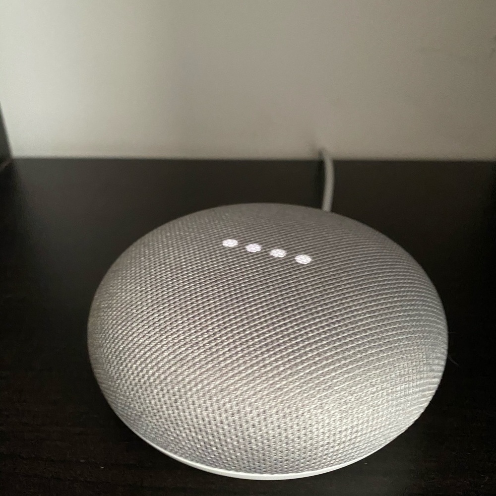 Google Home Mini